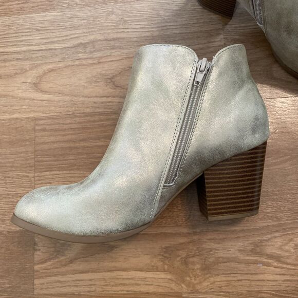 Style & Co Masrinaa Block-Heel Ankle Bootie Distressed Gold Size 7.5W NIB - Picture 7 of 13